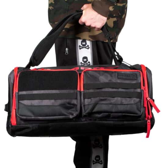 HK_Army_Expand_35L_Rucksack_Shroud_Black_Red_carry
