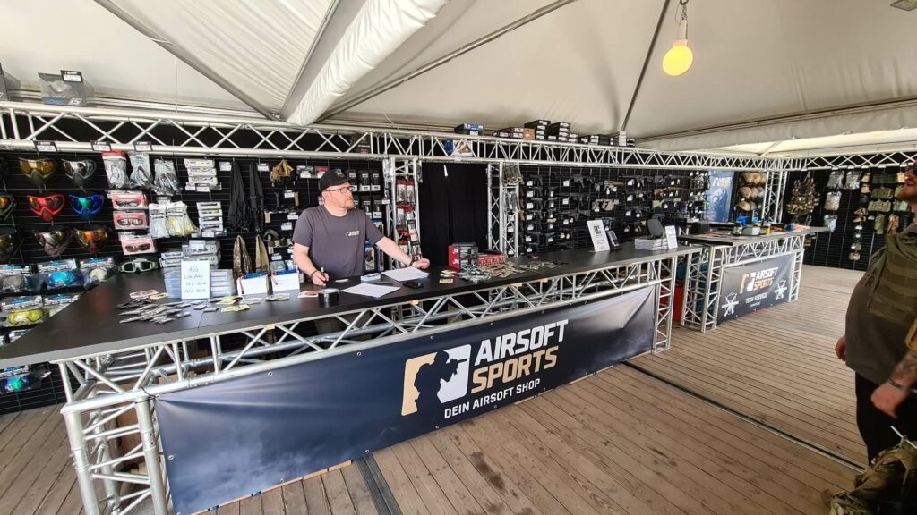 Airsoft Sports Verkaufsstand auf dem Dark Emergency Event