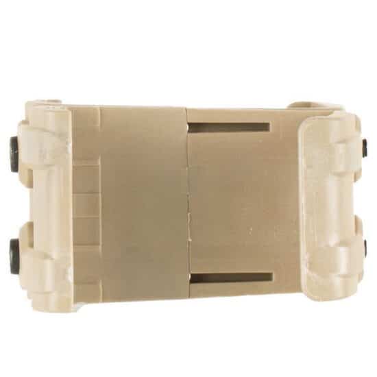 DELTA_SIX_Mag_Coupler_fur_Airsoft_Magazine_desert_front