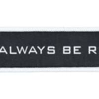 DELTA_SIX_Schluesselanhaenger_mit_Logo_weiss_schwarz_close-jpg