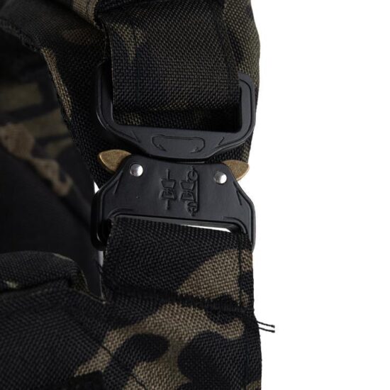 DELTA_SIX_WASP_Premium_Plate_Carrier_Plattentrager_Weste_black_multicam_straps