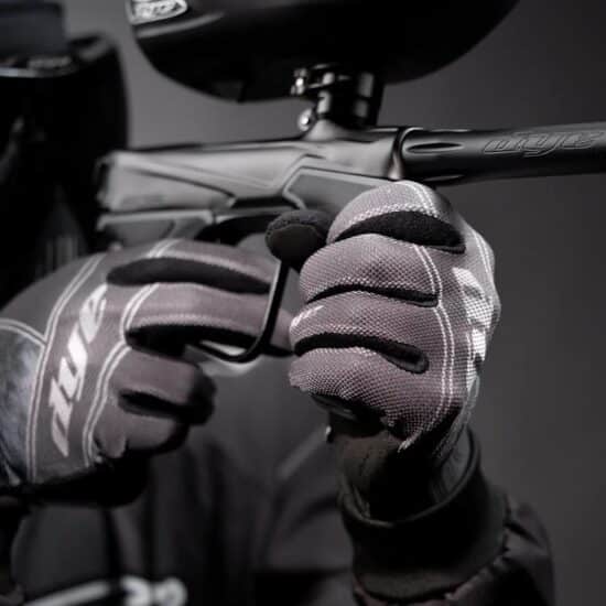 DYE_FLX_Glove_Handschuhe_schwarz_grau_marker-jpg