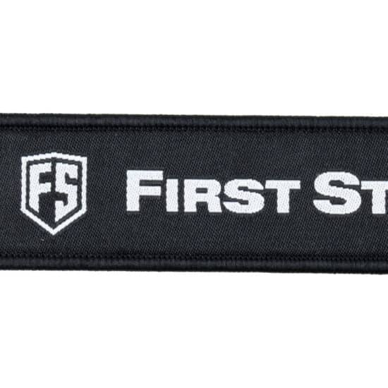 First_Strike_Schluesselanhaenger_mit_Logo_schwarz_weiss_close-jpg