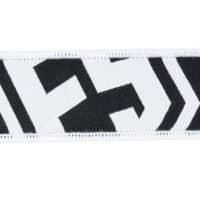 First_Strike_Schluesselanhaenger_mit_Logo_weiss_schwarz_close-jpg