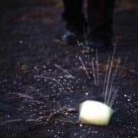 Elite_Force_6mm_Airsoft_Impact_Handgranate_Hailstorm_glow_in_the_dark_use-jpg